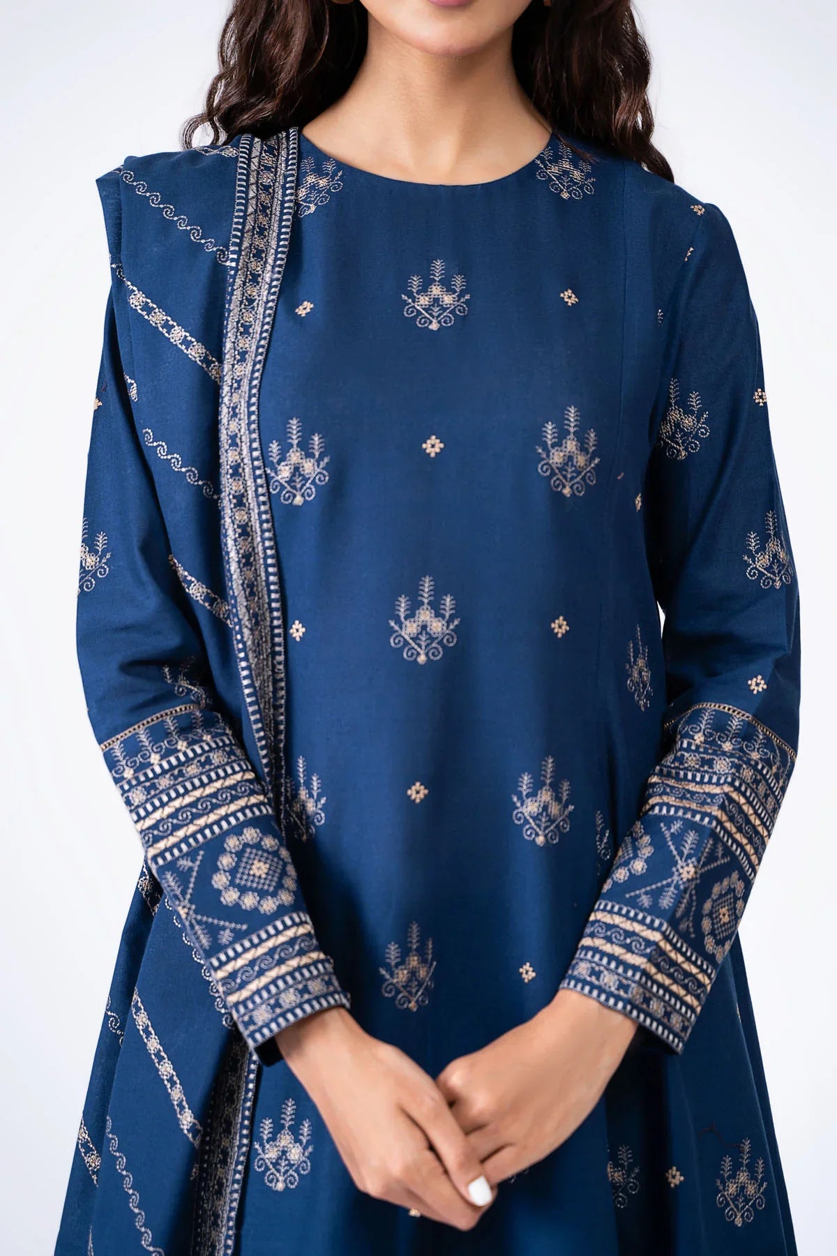 MP578-WINTER 3-Pc Embroidered Dhanak Suit with Heavy Embroidered Dhanak Shawll