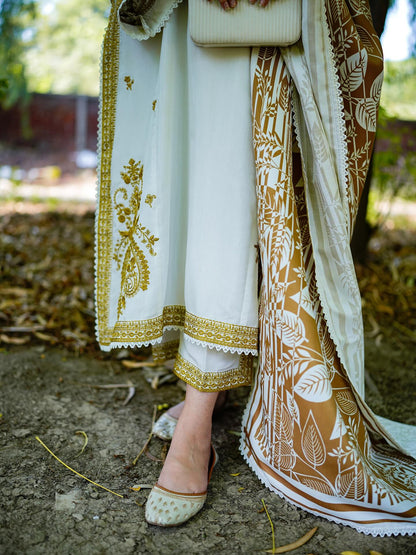 Mp33105- izel - Winter 3PC Dhanak Embroidered Suit