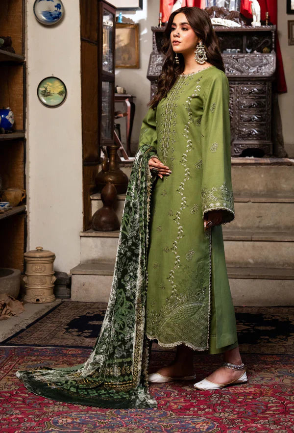 MP33110 - izel - Winter 3PC Dhanak Embroidered With Palachi Duppata Suit